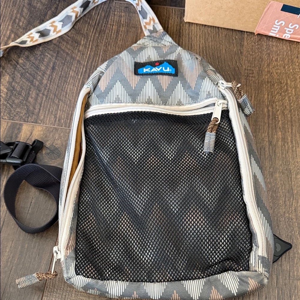 Kavu Chevron Pattern Belt Bag with Black Mesh